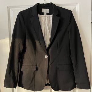 Women’s H&M black classic blazer. Fully lined.